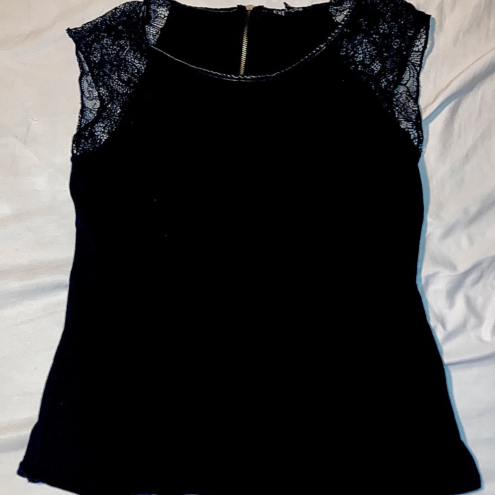 Express T-shirt with black lace short sleeves, zipper back, leather neck framing